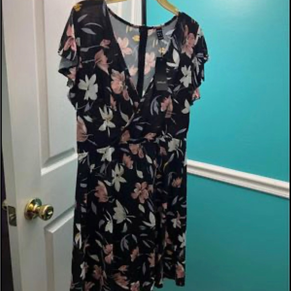 Shein flutter sleeve black floral print dress XL - never been worn